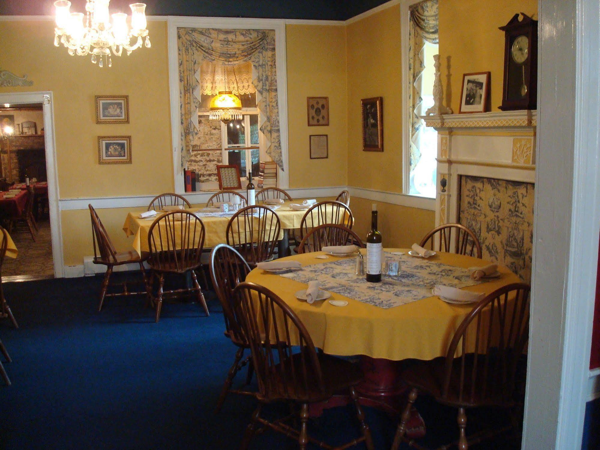 The Fairfield Inn 1757 Extérieur photo